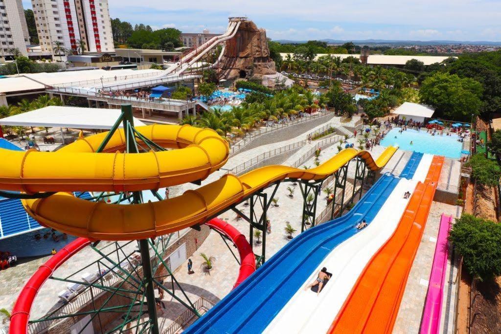 Piazza Diroma Acqua Park, Requinte E Diversao Калдас-Новас Экстерьер фото