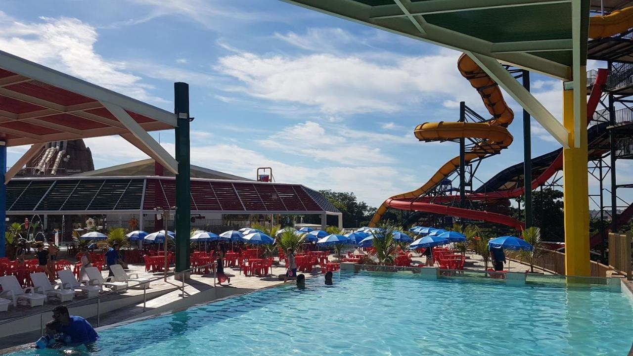 Piazza Diroma Acqua Park, Requinte E Diversao Калдас-Новас Экстерьер фото