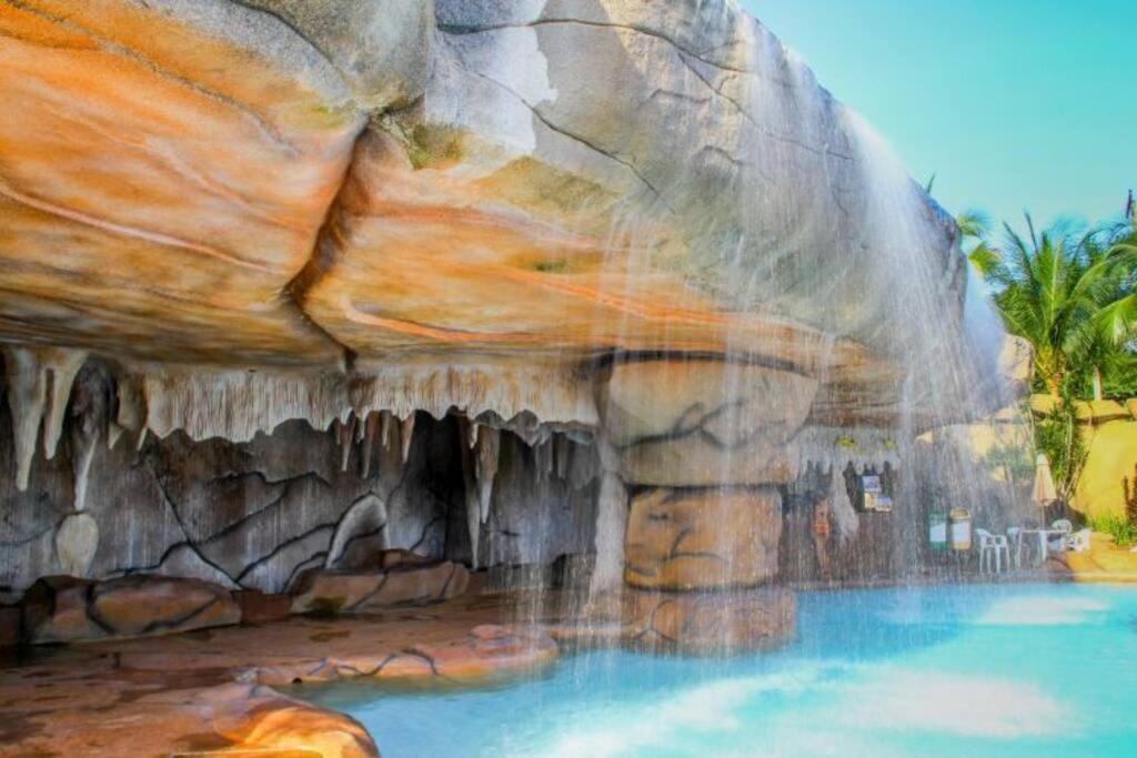 Piazza Diroma Acqua Park, Requinte E Diversao Калдас-Новас Экстерьер фото