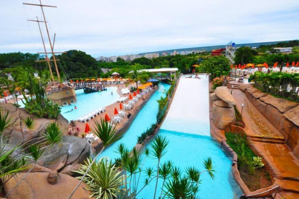 Piazza Diroma Acqua Park, Requinte E Diversao Калдас-Новас Экстерьер фото